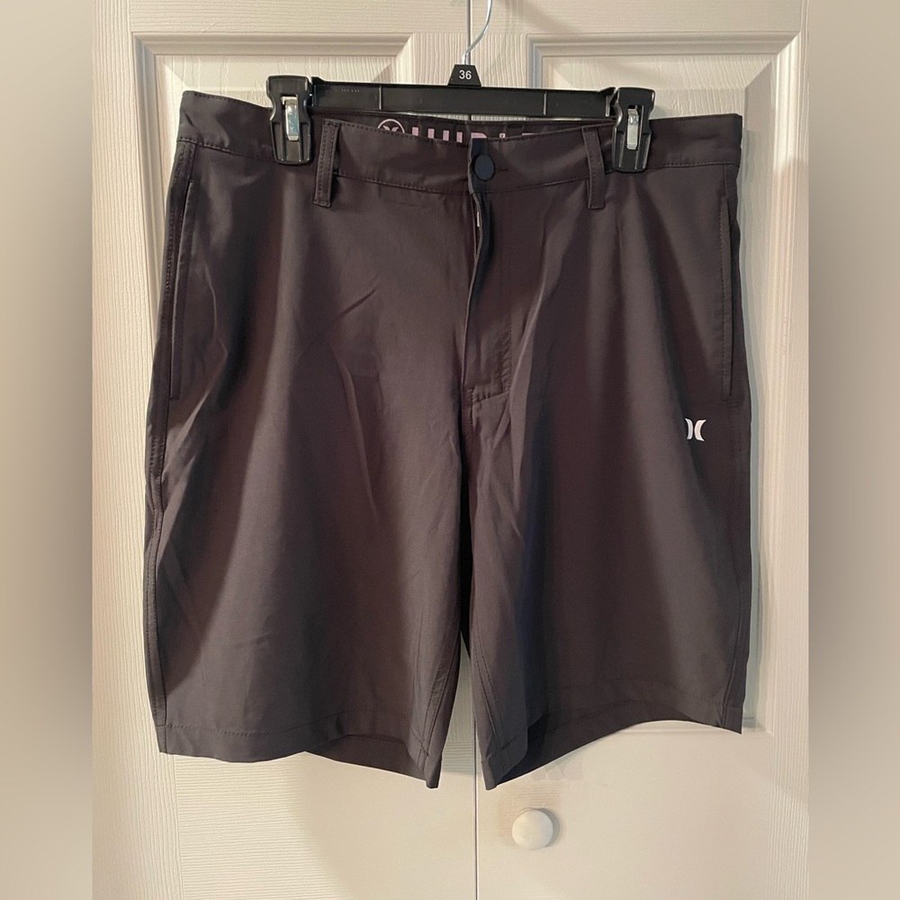 NWOT Hurley Men's Black Shorts Size 34